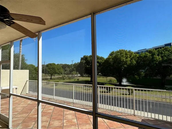 $2,100 | 1200 Country Club Drive, Unit 4102, Largo, FL 33771