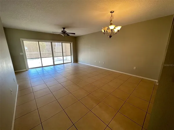 $2,100 | 1200 Country Club Drive, Unit 4102, Largo, FL 33771