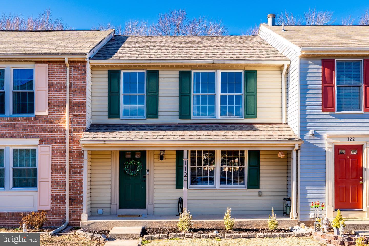 1124 Floyd Place Herndon, VA 20170 - Photo 1 of 39 Welcome home!