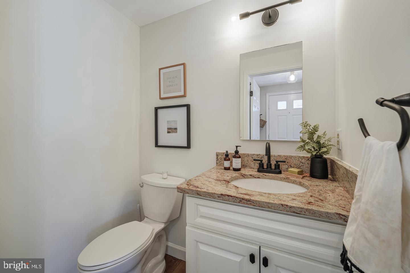 1124 Floyd Place Herndon, VA 20170 - Photo 16 of 39 Half bath on main