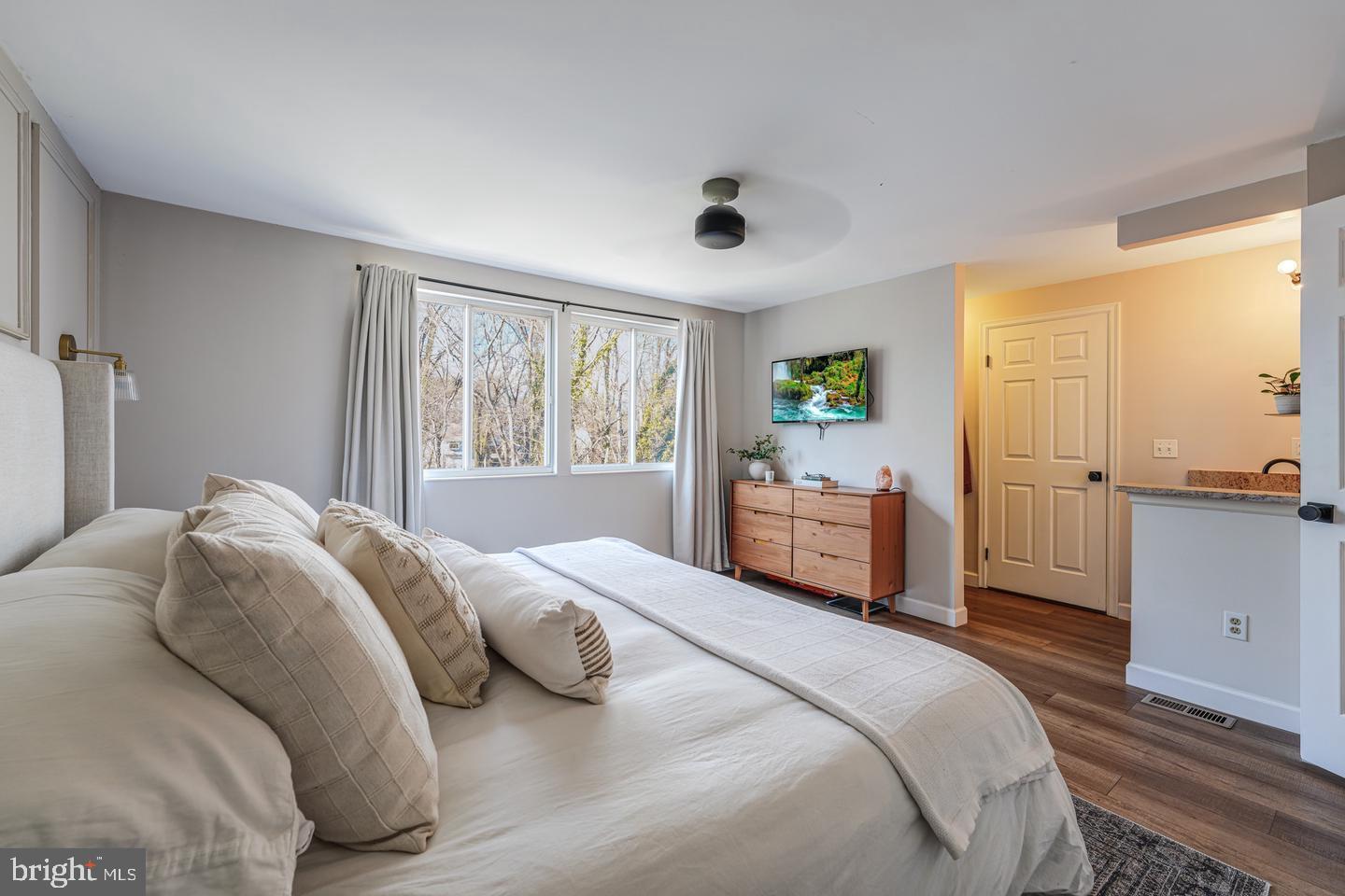 1124 Floyd Place Herndon, VA 20170 - Photo 19 of 39