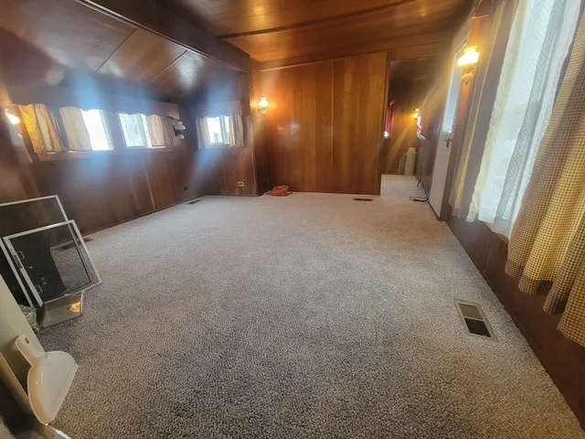 $99,900 | 19 Abbey Lane, Taunton, MA 02780