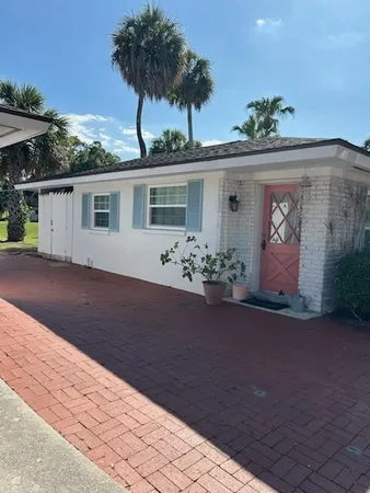 $1,400 | 819 26th Street, Vero Beach, FL 32960