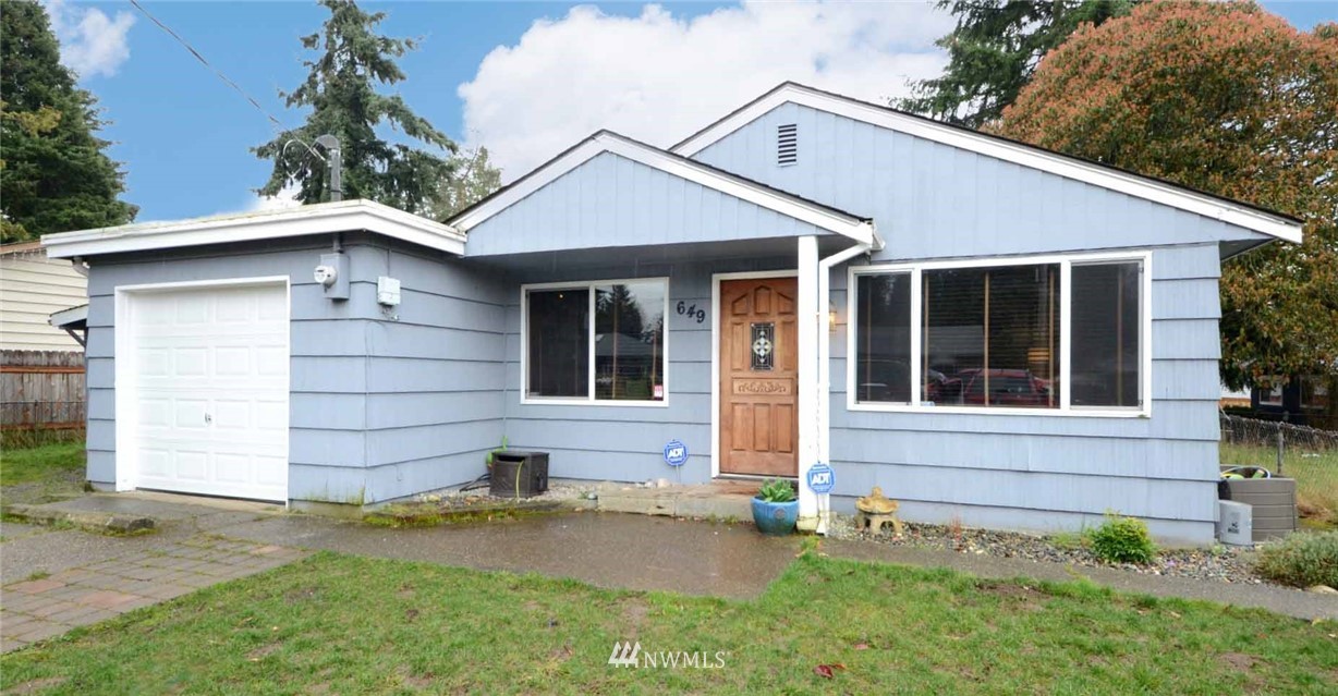 649 Southwest 107th Street Seattle, WA 98146 - Photo 2 of 26 Gallery Image 2