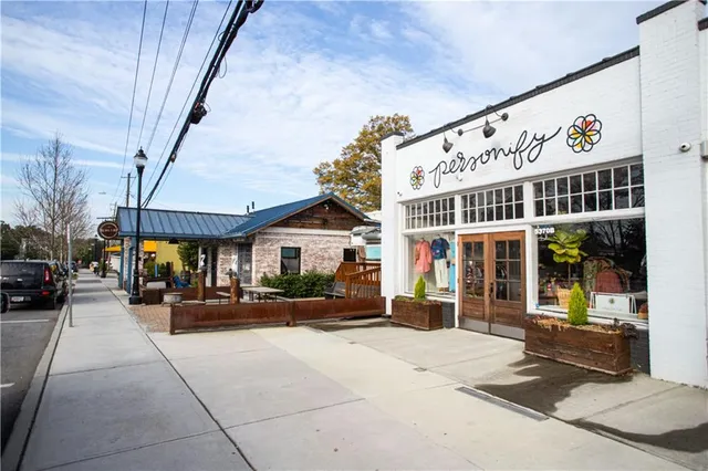 $1,000,000 | 4011 Chamblee Dunwoody Road, Chamblee, GA 30341