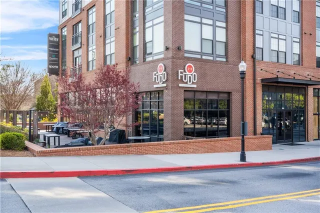 $1,000,000 | 4011 Chamblee Dunwoody Road, Chamblee, GA 30341