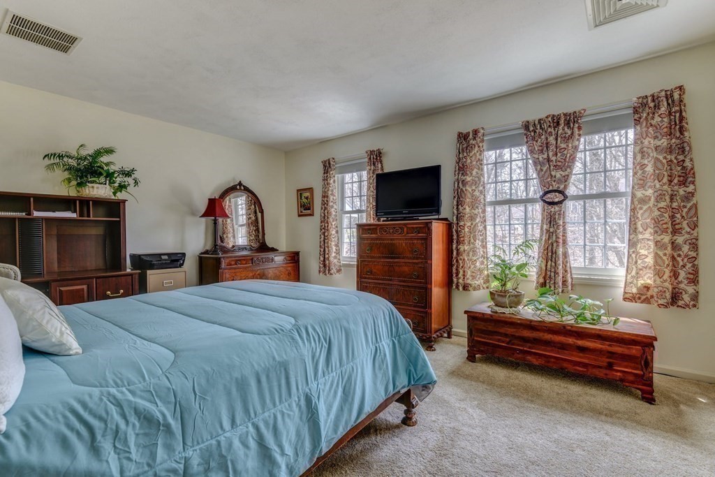 4 Waterfall Lane, Unit 4 Milford, MA 01757 - Photo 17 of 31