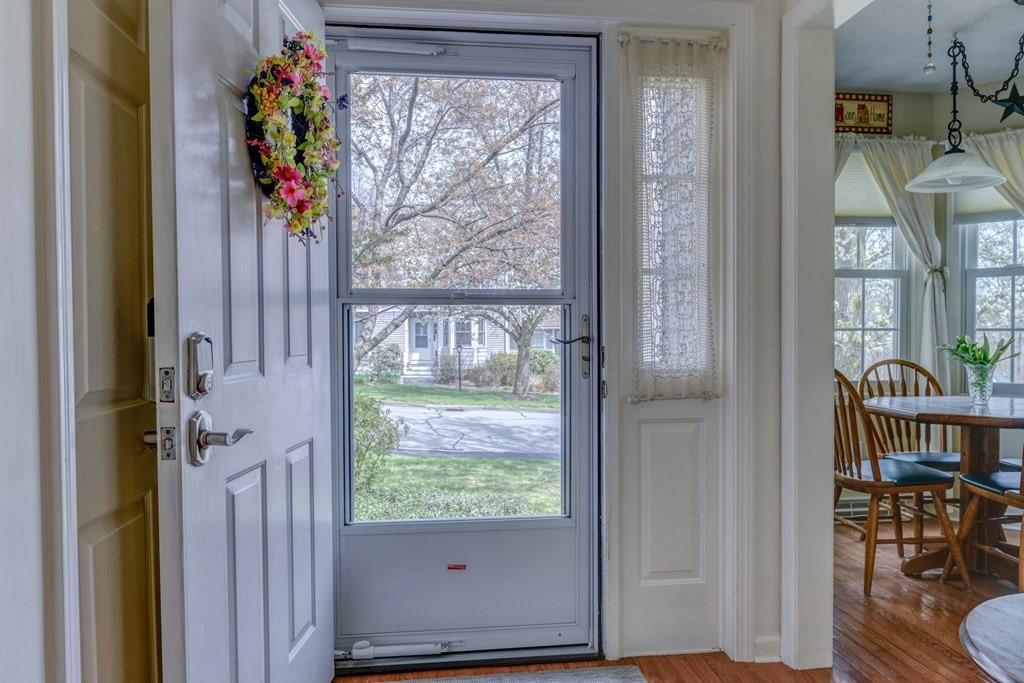 4 Waterfall Lane, Unit 4 Milford, MA 01757 - Photo 4 of 31
