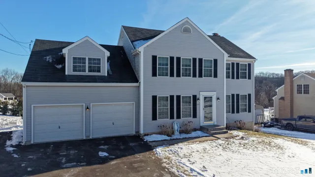 $559,000 | 672 Laurel Grove Road, Middletown, CT 06457