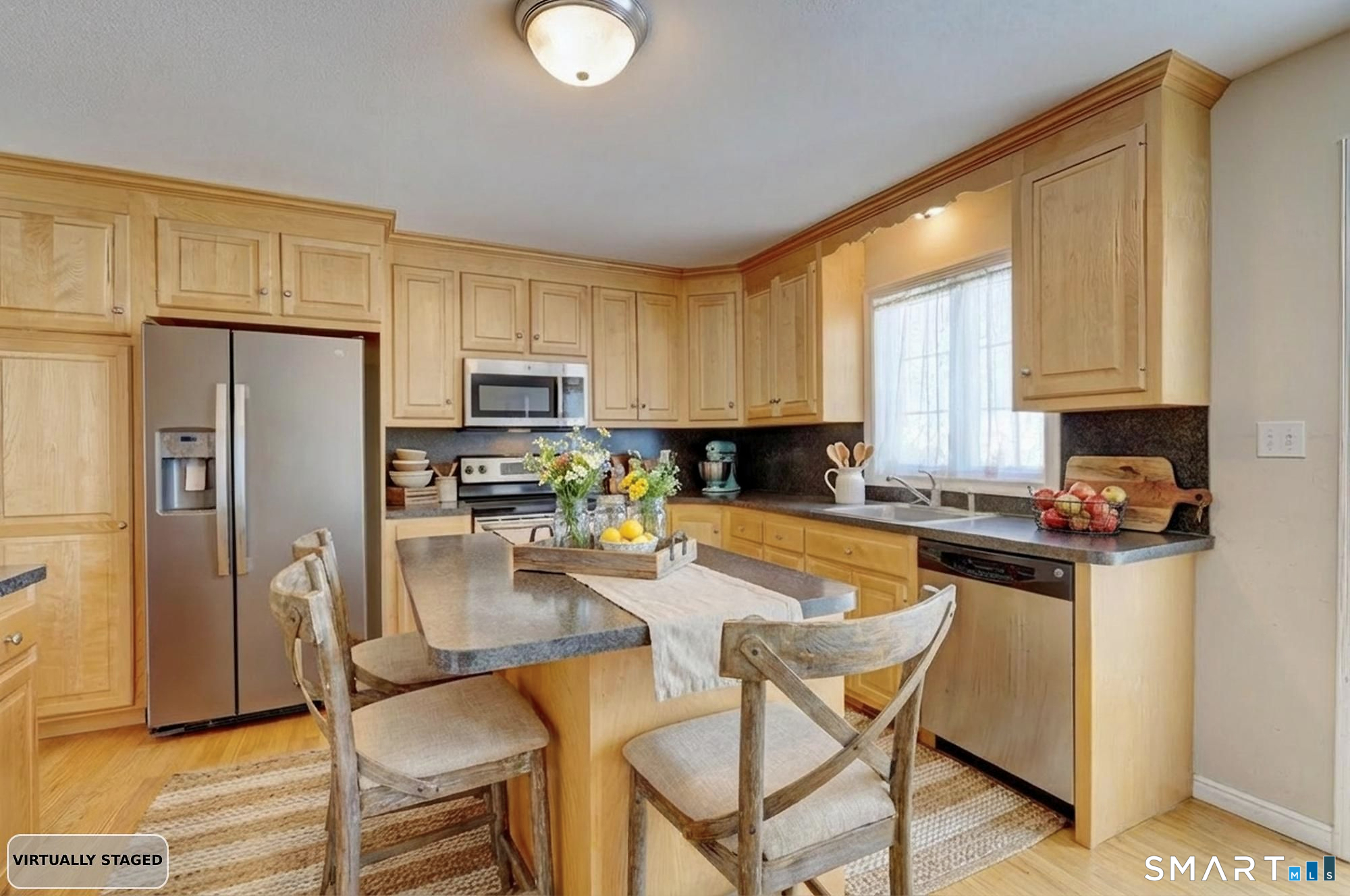 672 Laurel Grove Road Middletown, CT 06457 - Photo 12 of 36