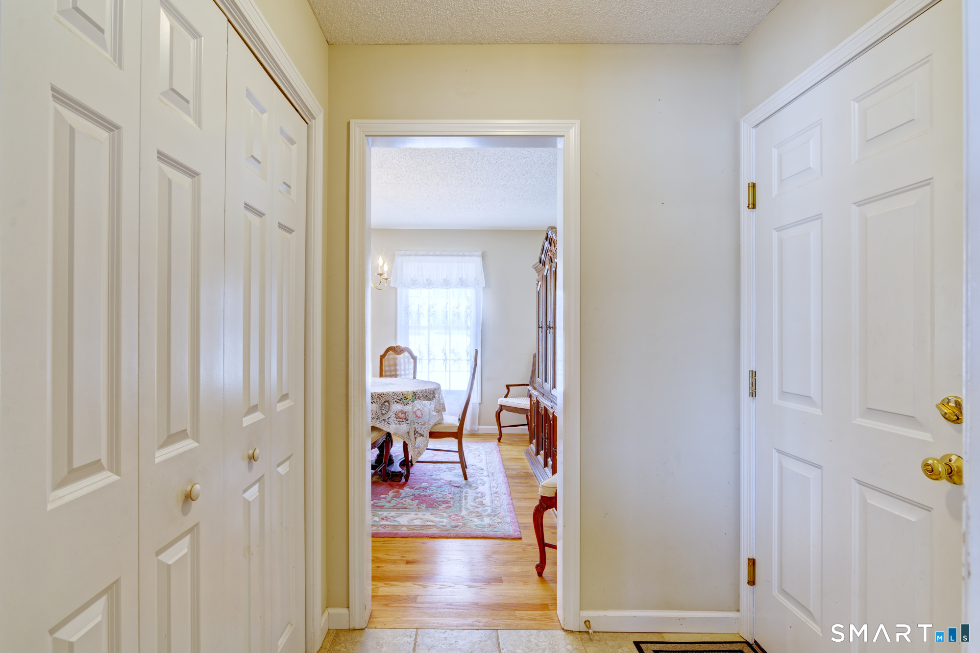 672 Laurel Grove Road Middletown, CT 06457 - Photo 14 of 36