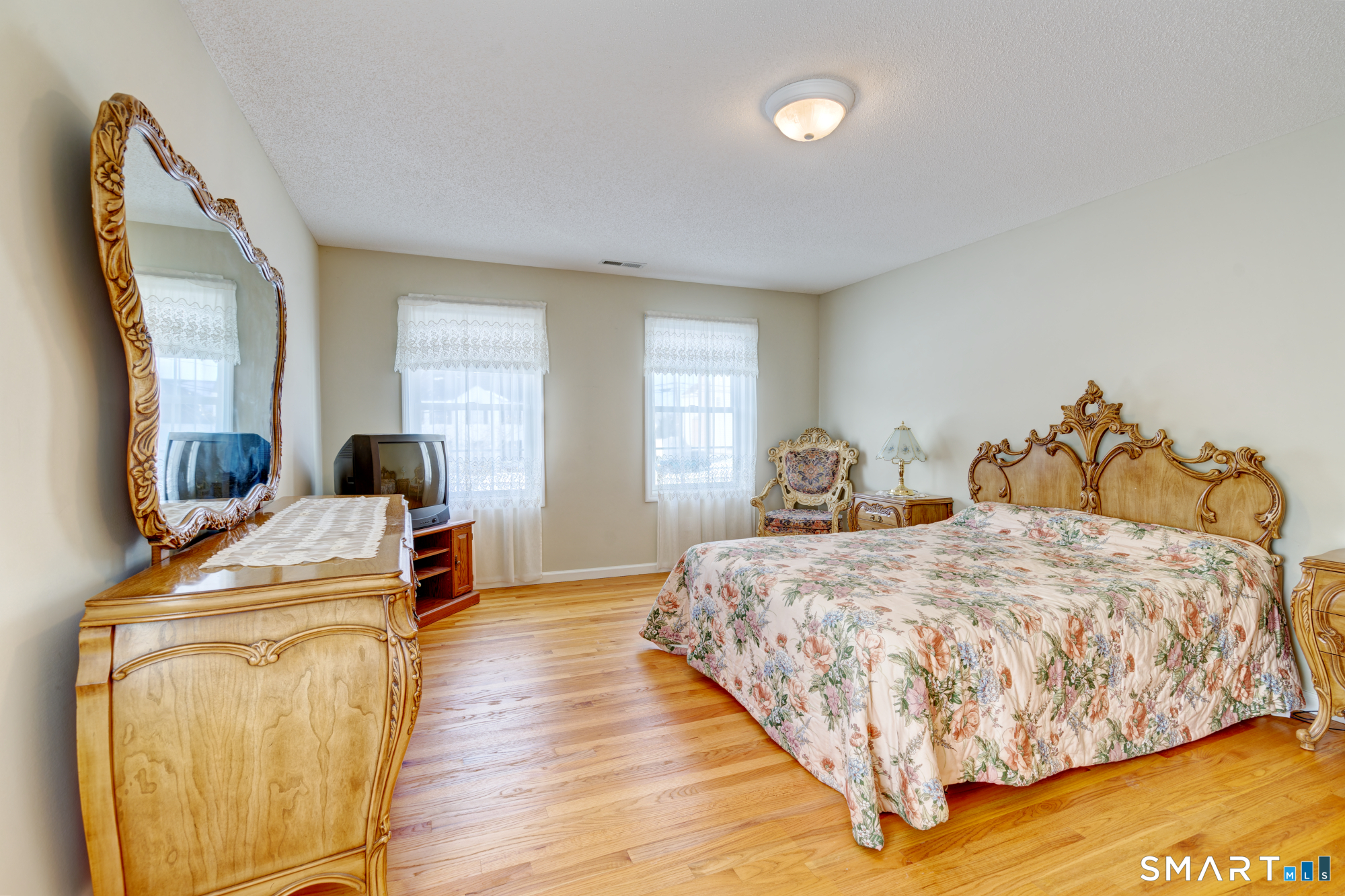 672 Laurel Grove Road Middletown, CT 06457 - Photo 16 of 36