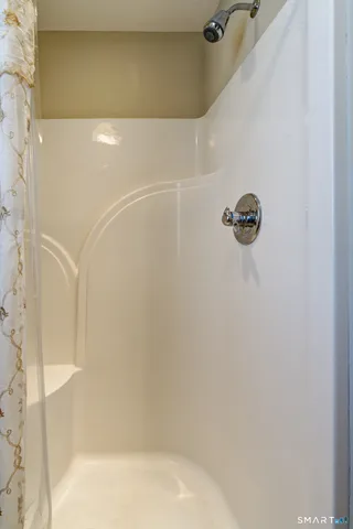 $559,000 | 672 Laurel Grove Road, Middletown, CT 06457