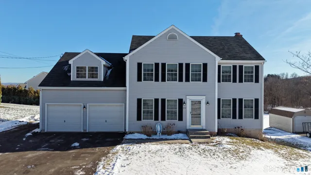 $559,000 | 672 Laurel Grove Road, Middletown, CT 06457