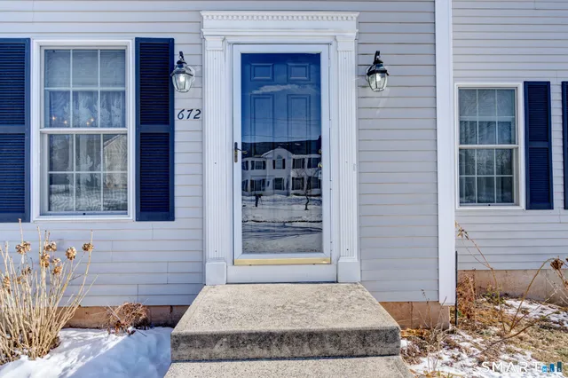 $559,000 | 672 Laurel Grove Road, Middletown, CT 06457