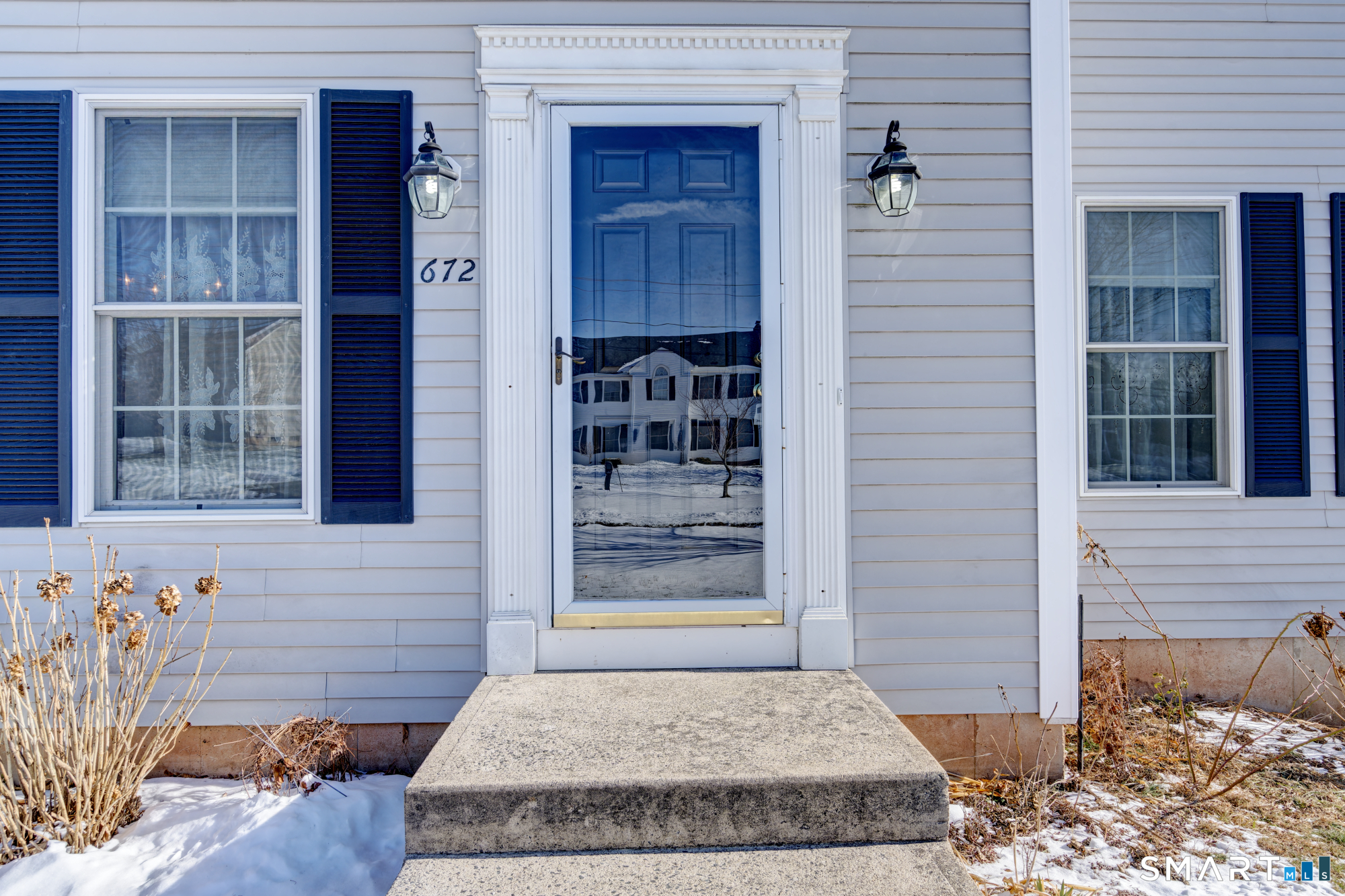 672 Laurel Grove Road Middletown, CT 06457 - Photo 4 of 36