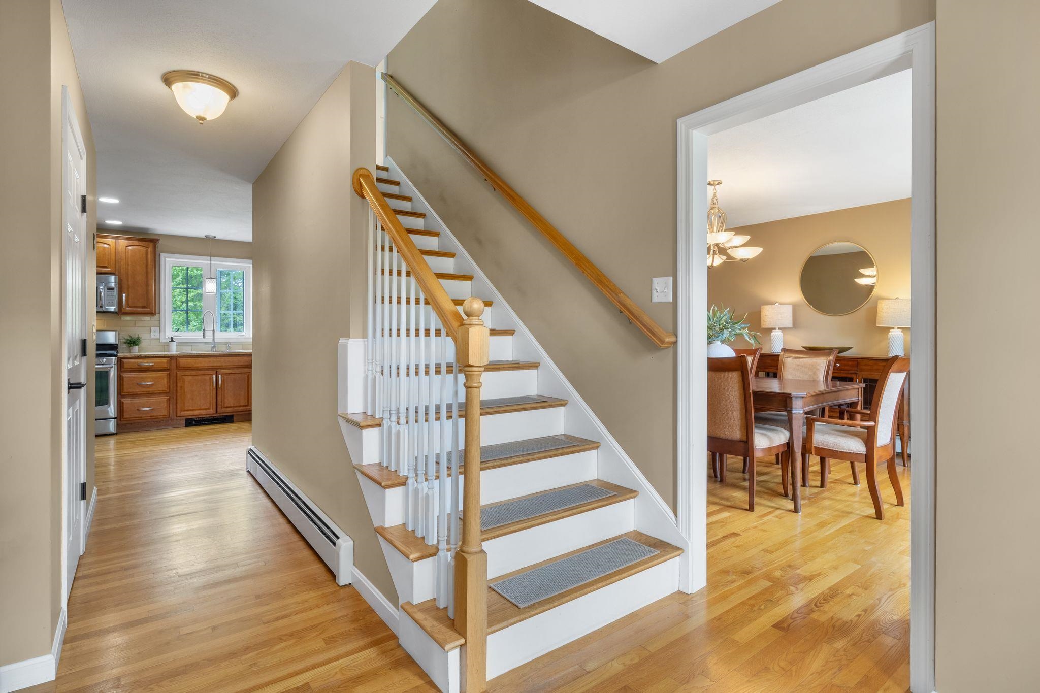 212 Oak Hill Road Barrington, NH 03825 - Photo 4 of 55