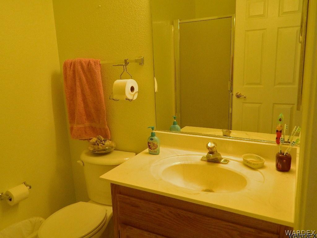 3842 North Avra Road Golden Valley, AZ 86413 - Photo 2 of 21 Hall Bath