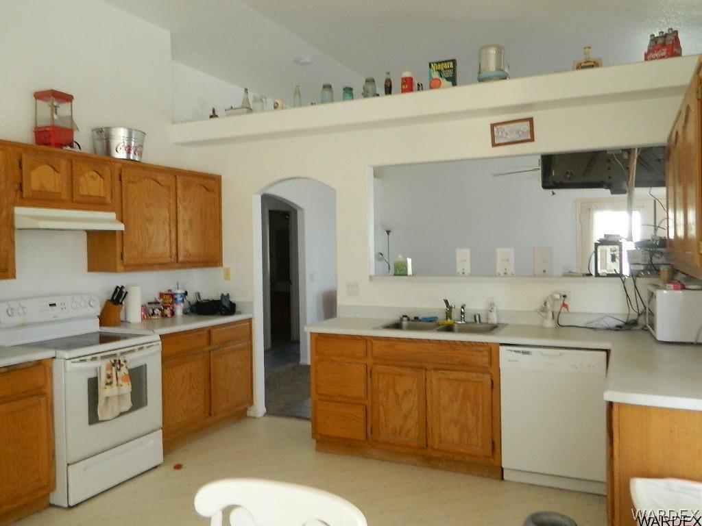 3842 North Avra Road Golden Valley, AZ 86413 - Photo 6 of 21 Gallery Image 6