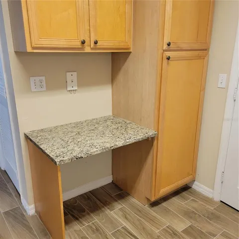 $1,495 | 1155 Villagio Circle, Unit 102, Sarasota, FL 34237