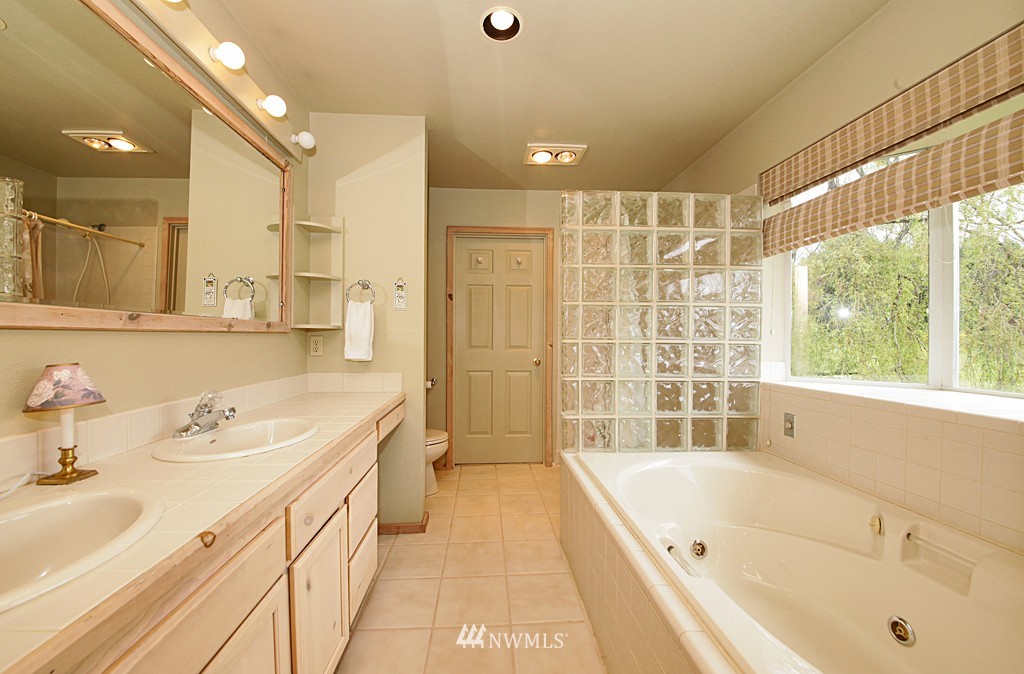 2910 Andreason Road Langley, WA 98260 - Photo 9 of 15 Gallery Image 9
