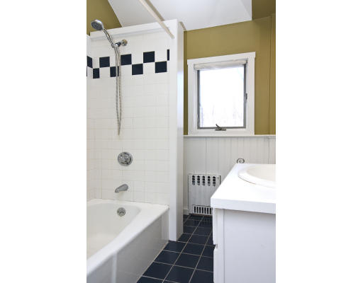 32 Fuller Street Canton, MA 02021 - Photo 6 of 30 Gallery Image 6