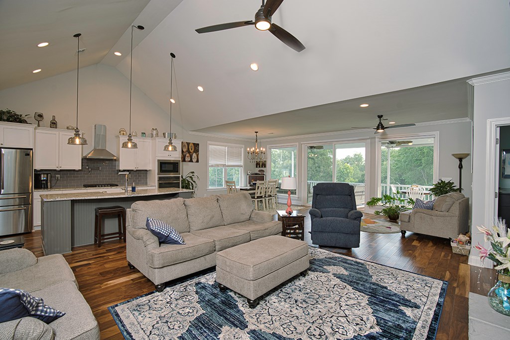 1094 Proctor Circle Waterloo, SC 29384 - Photo 3 of 29