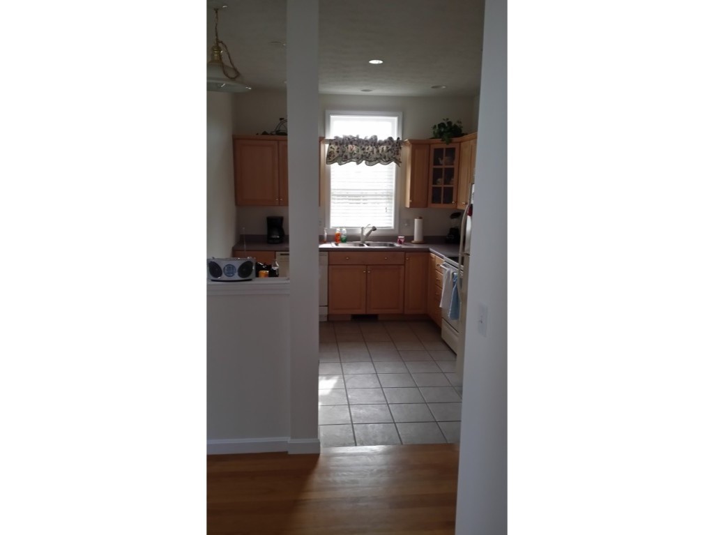 21 Old Stage Road, Unit 22 Litchfield, NH 03052 - Photo 3 of 6 Gallery Image 3