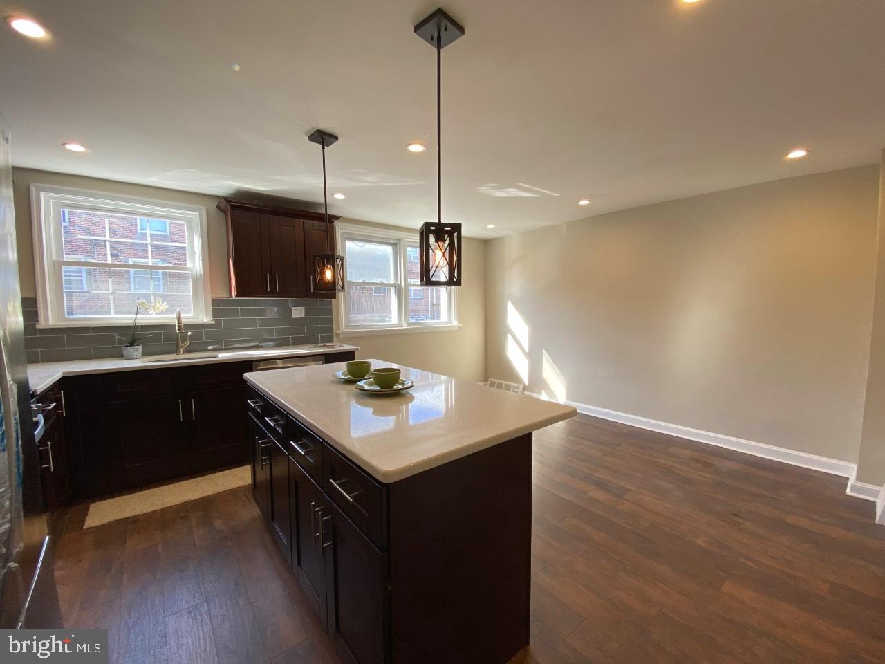 7455 Ruskin Road Philadelphia, PA 19151 - Photo 6 of 18 Kitchen / Dining room