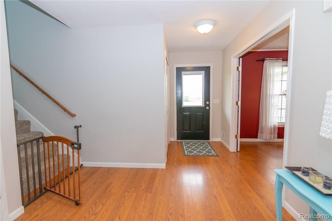 6490 Cook Road Swartz Creek, MI 48473 - Photo 9 of 28 6490 Cook-6.jpg
