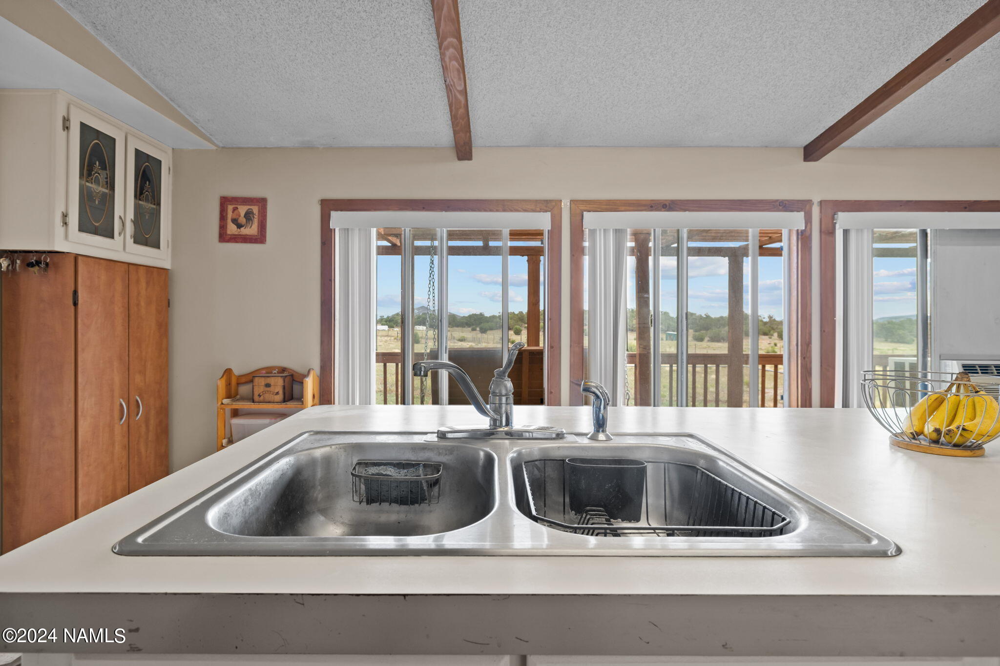 5570 Foster Road Flagstaff, AZ 86004 - Photo 15 of 33 Kitchen