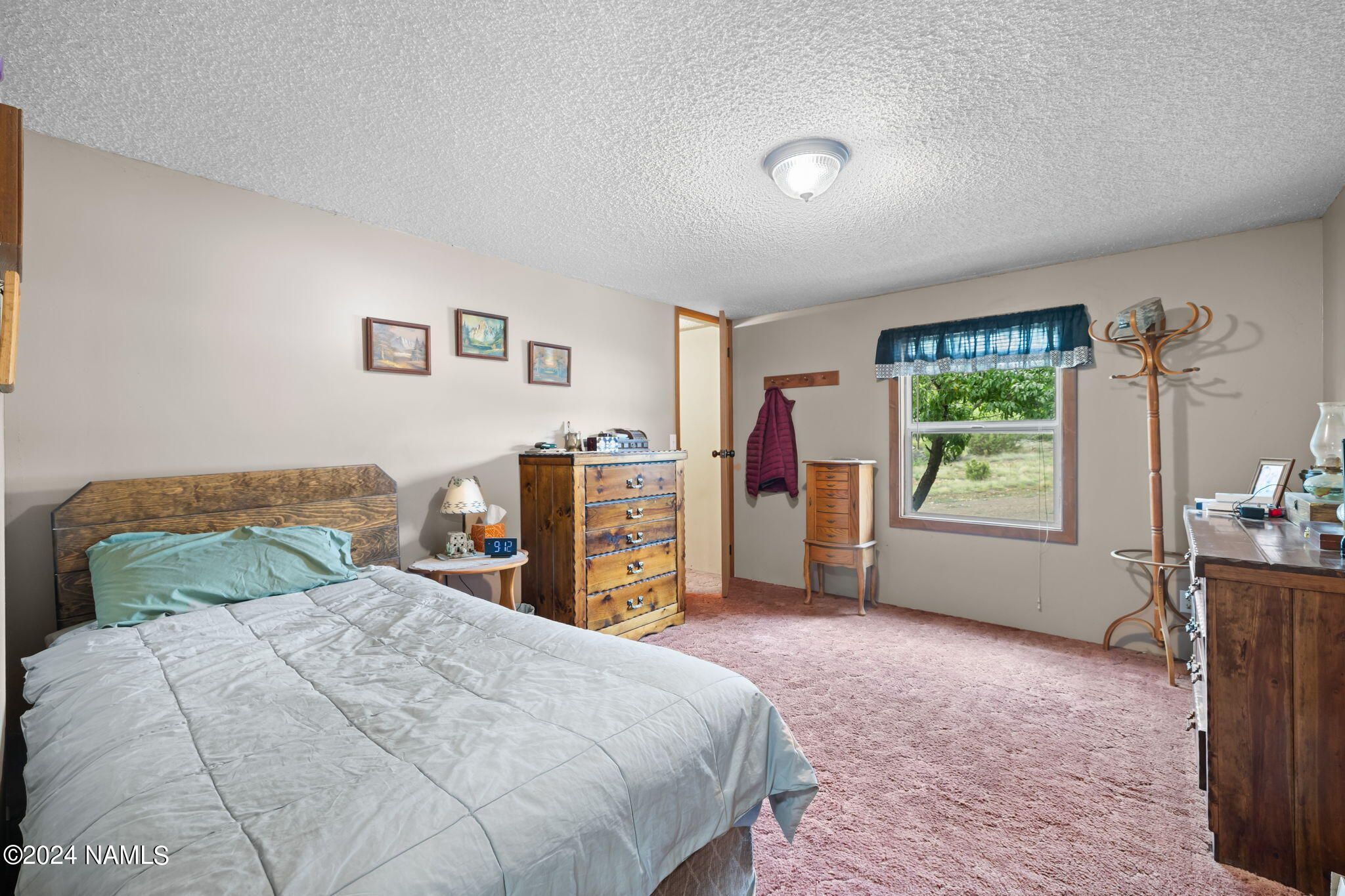5570 Foster Road Flagstaff, AZ 86004 - Photo 8 of 33 BR