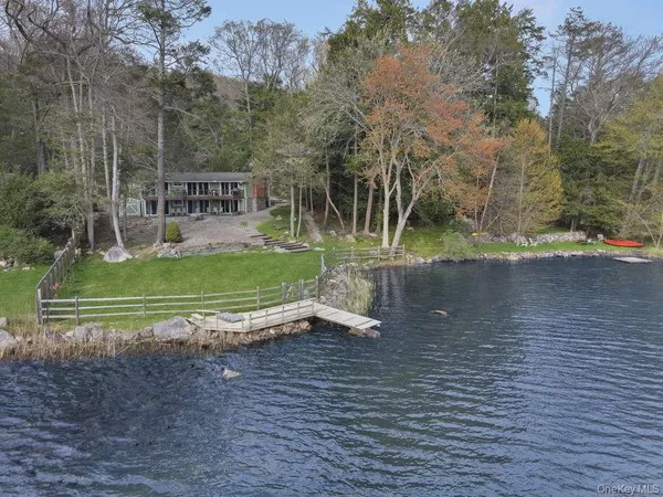$1,695,000 | 58 Twin Lakes Road, South Salem, NY 10590
