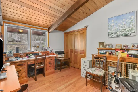 $1,695,000 | 58 Twin Lakes Road, South Salem, NY 10590