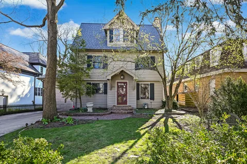 $889,000 | 741 South Adams Street, Hinsdale, IL 60521