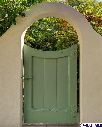 1255 Wentworth Avenue Pasadena, CA 91106 - Photo 44 of 44 an outdoor view of garden with shower
