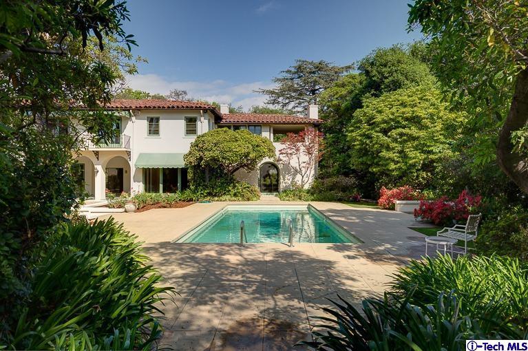 1255 Wentworth Avenue Pasadena, CA 91106 - Photo 7 of 44 a front view of a house with a yard