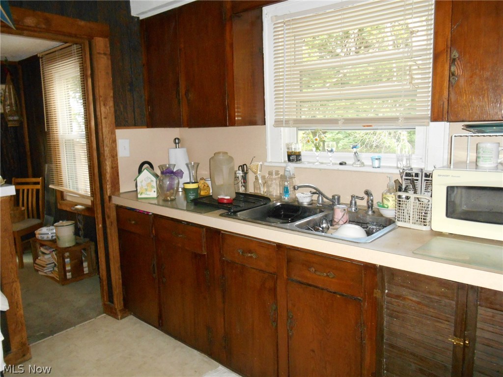 1444 Home Avenue Akron, OH 44310 - Photo 7 of 15 Gallery Image 7