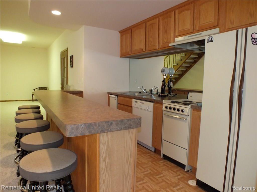 37297 Howard Road Farmington, MI 48331 - Photo 41 of 62 Full Kitchen in Lower Level Family Room