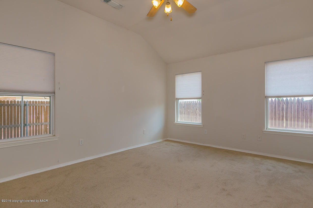 4801 Capulin Lane Amarillo, TX 79110 - Photo 11 of 22 4801_Capulin-11