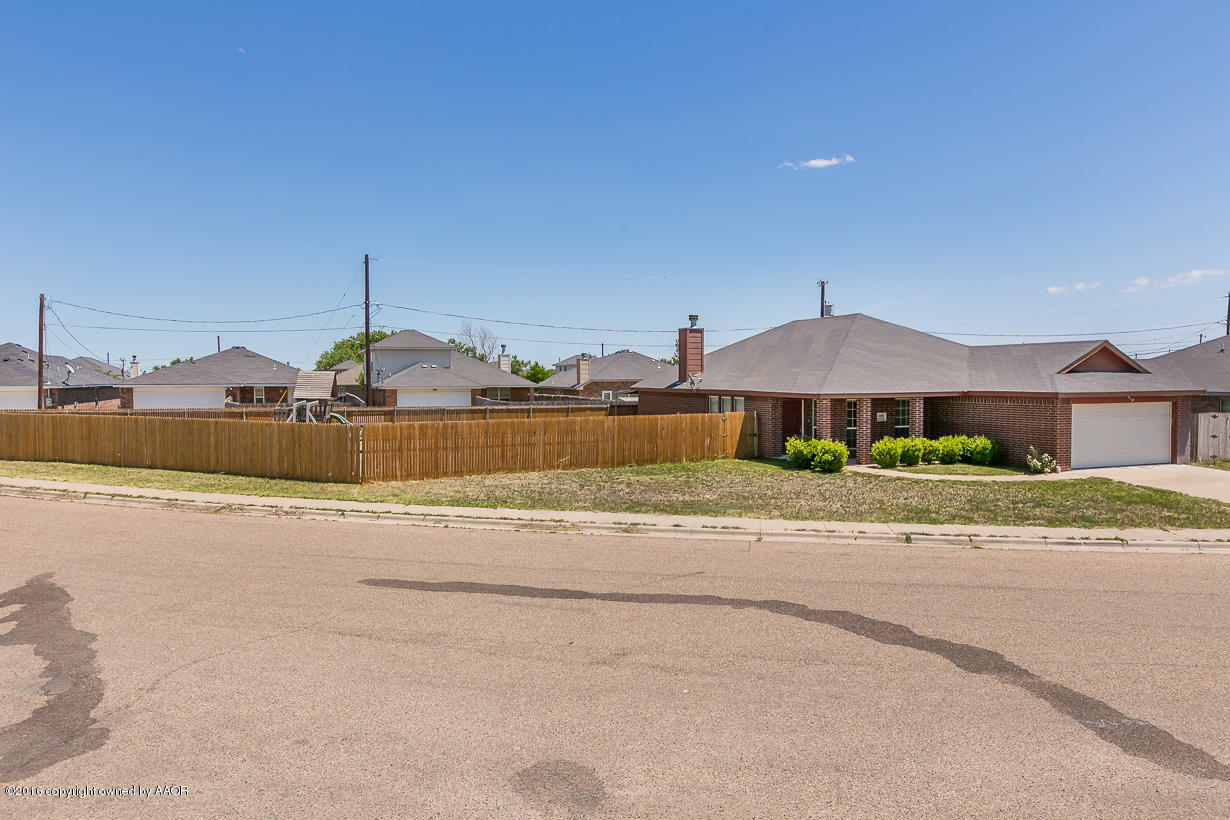 4801 Capulin Lane Amarillo, TX 79110 - Photo 3 of 22 4801_Capulin-3