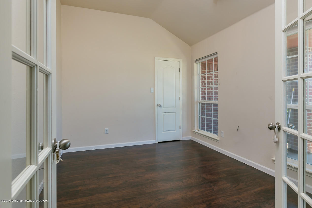 4801 Capulin Lane Amarillo, TX 79110 - Photo 4 of 22 4801_Capulin-4
