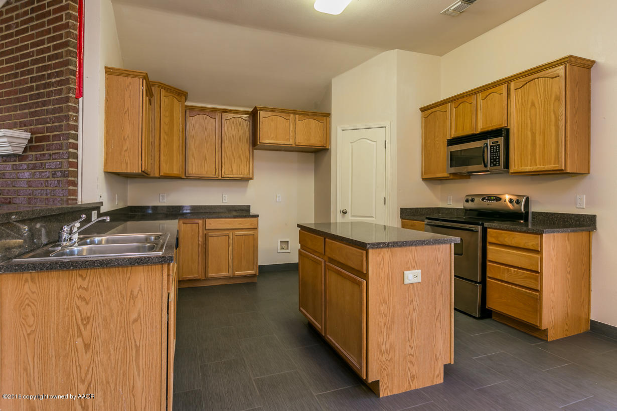 4801 Capulin Lane Amarillo, TX 79110 - Photo 9 of 22 4801_Capulin-9