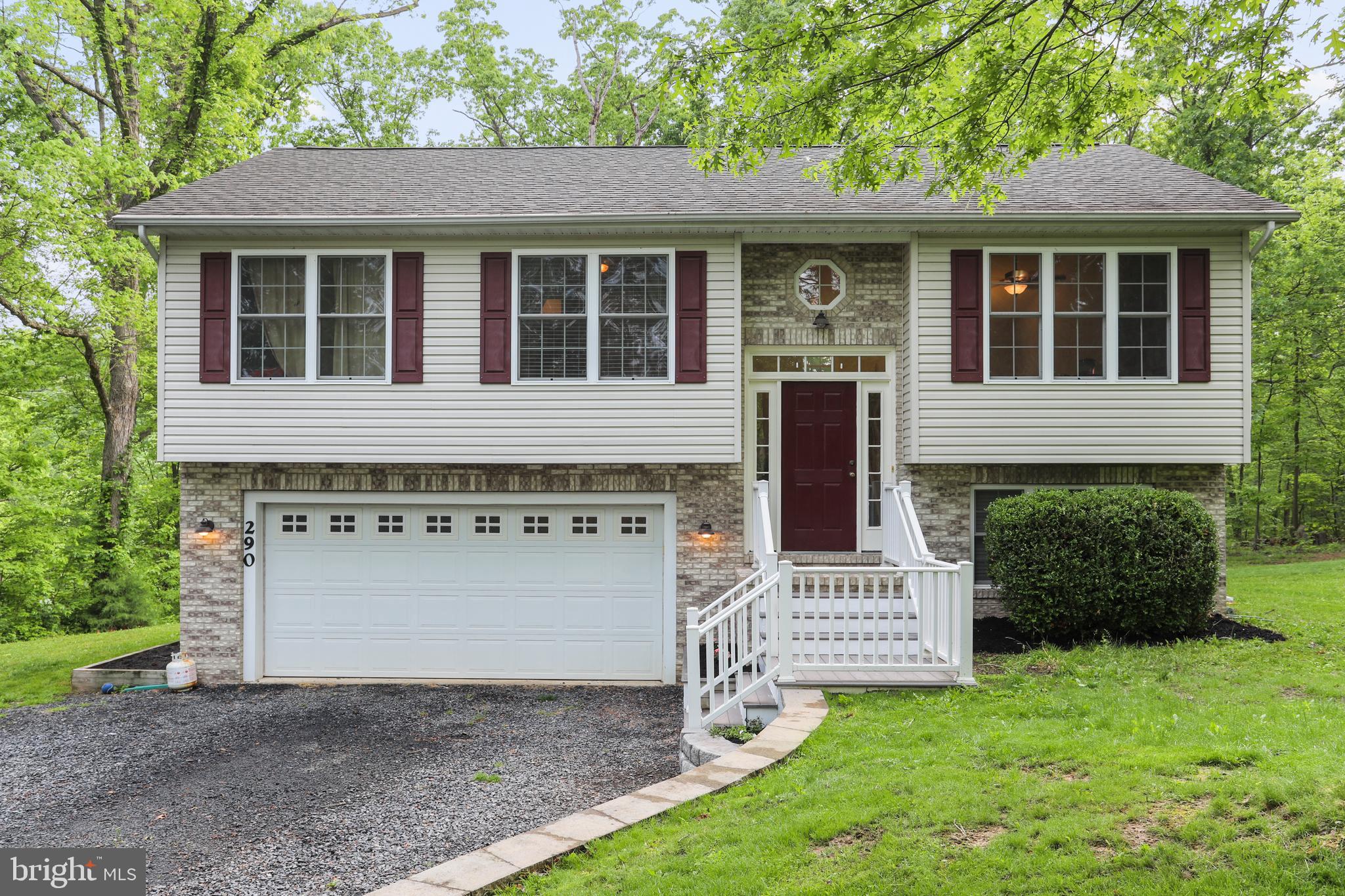 Welcome to 290 Poplar Rd, Front Royal