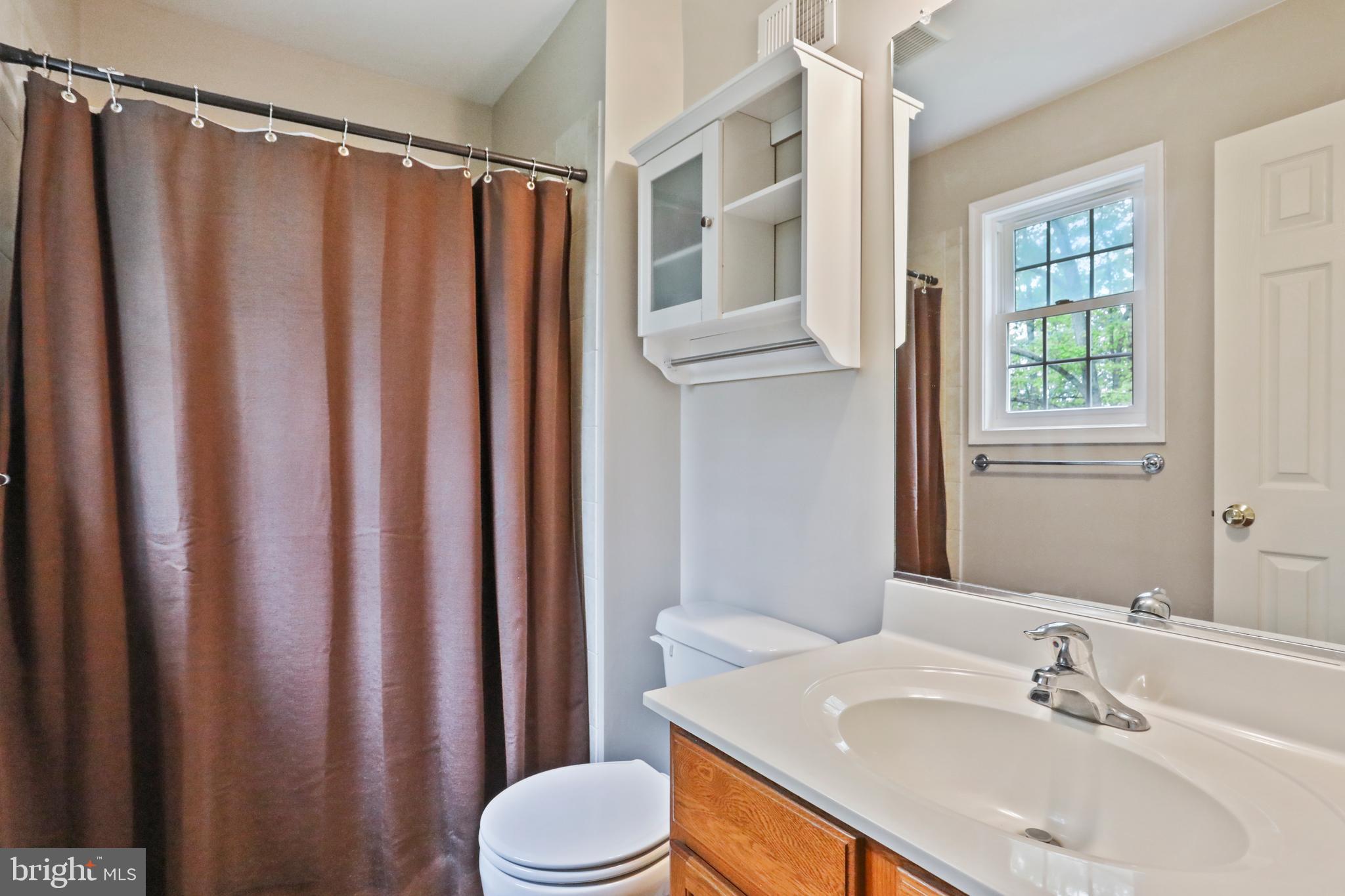 290 Poplar Road Front Royal, VA 22630 - Photo 26 of 70 Master Bath