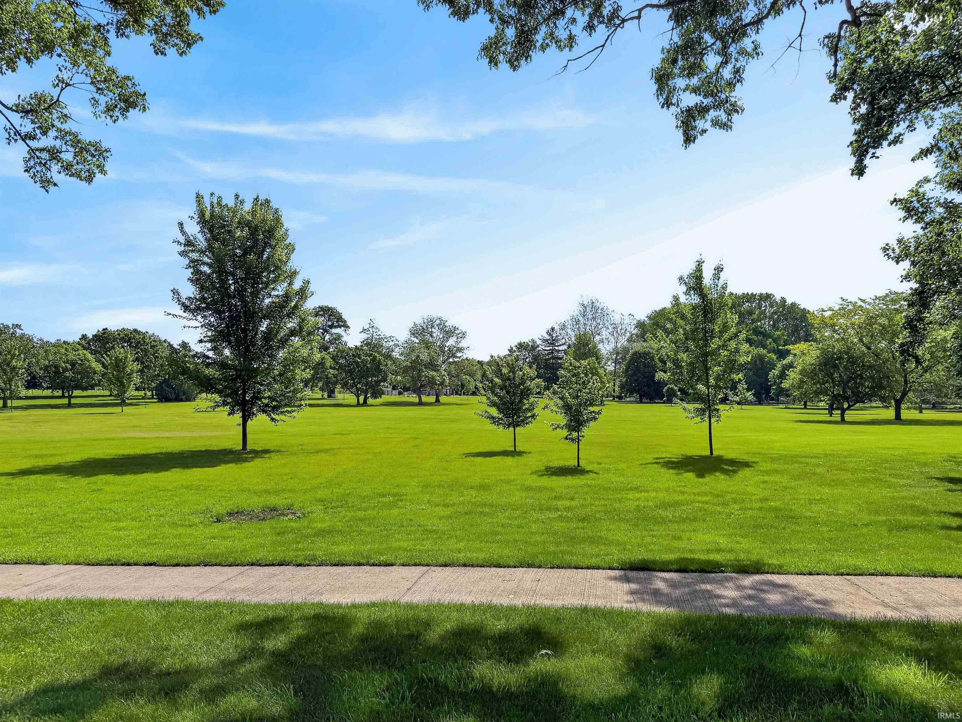 12275 North Ogden Point Road, Unit 306 Syracuse, IN 46567 - Photo 20 of 29