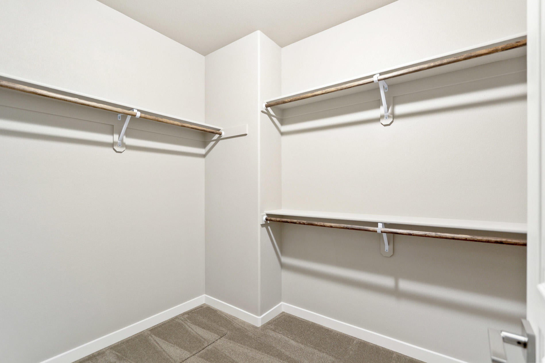 45 McKinney Rnch Road Sisters, OR 97759 - Photo 24 of 24 Hudson - Master Walk-In Closet