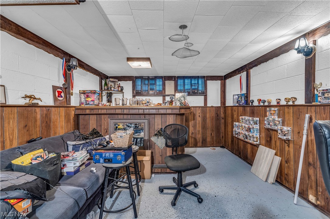 19604 Tiverton Road Cleveland, OH 44110 - Photo 22 of 26