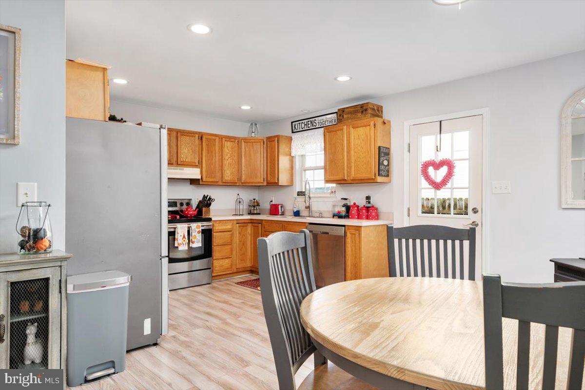 201 Elm Court Ridgely, MD 21660 - Photo 8 of 26 Large Kitchen with plenty of counter space