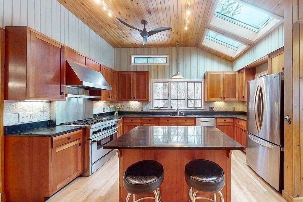 63 Conant Street Acton, MA 01720 - Photo 3 of 26